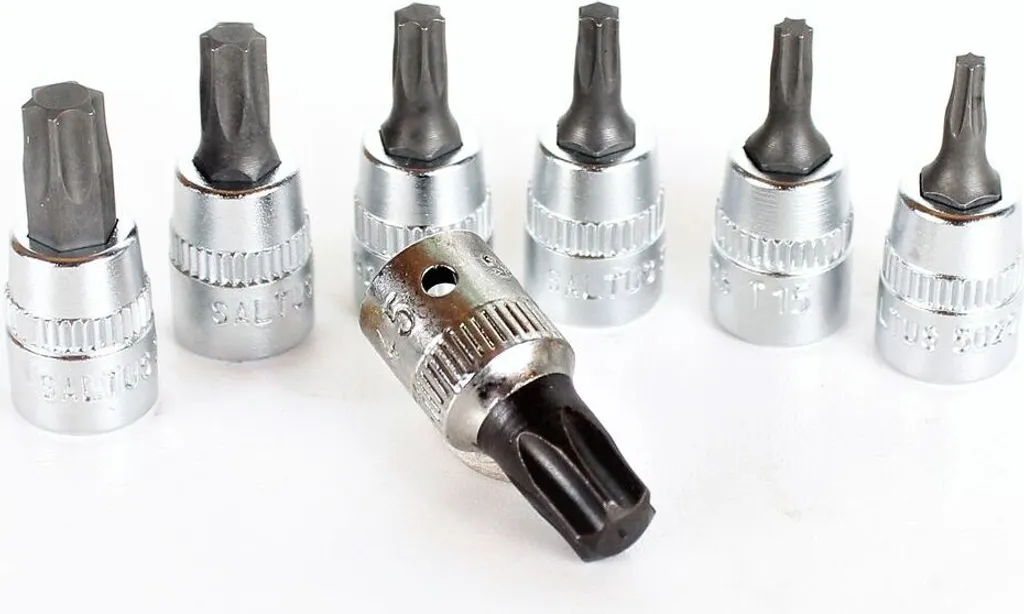 Set Saltus 502 Torx: 7 Motivi per Scegliere la Precisione Tedesca