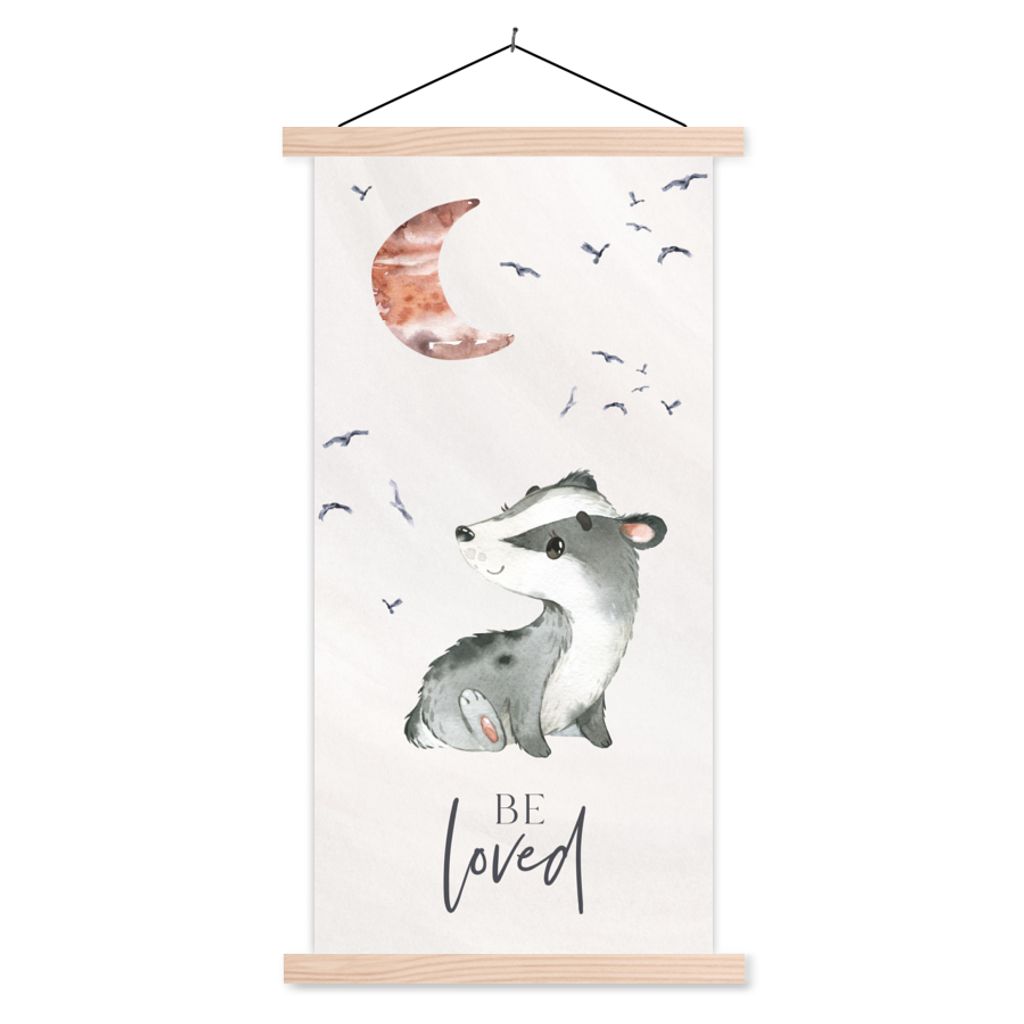 MuchoWow Textilposter Zitate - Geliebt werden - Sprichwörter - Kind - Jungen - Mädchen - Aquarell 40x80 cm mit holzfarbenen Rahmen - Wohnzimmer