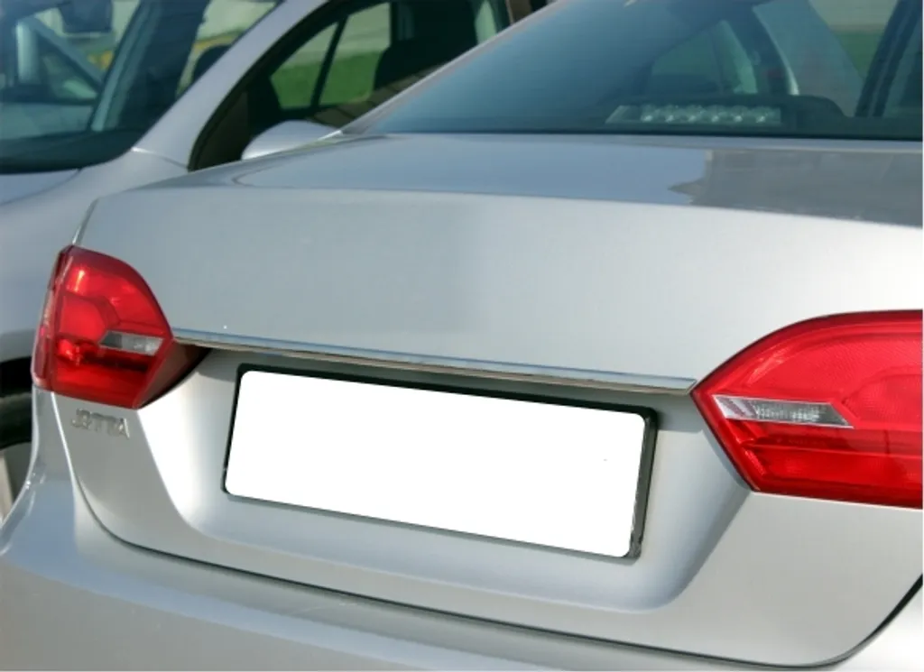 KS1238 Baguette de coffre arrière en chrome pour Jetta IV 2011-2018