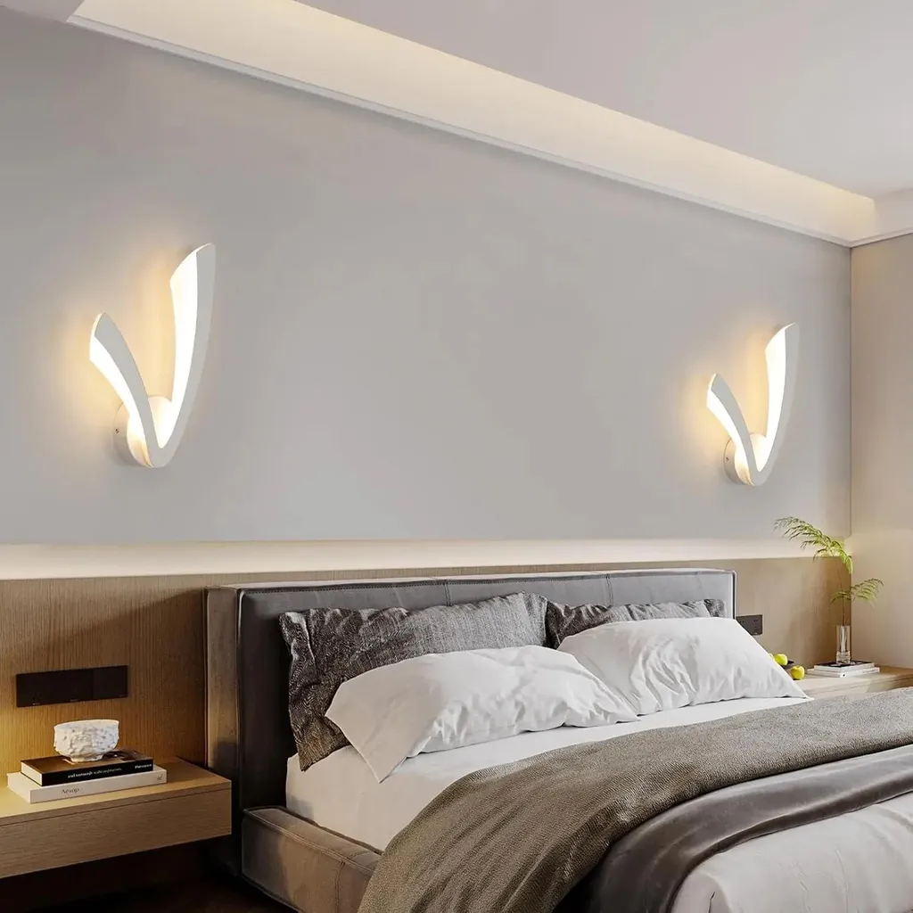 Applique murale LED 12W anti-éblouissement en V pour couloir sombre 3000K