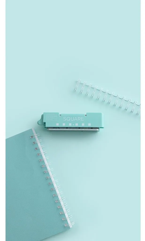 Perforatrice Square Punch Multi Cinch We R Memory Keepers Trous Carrés
