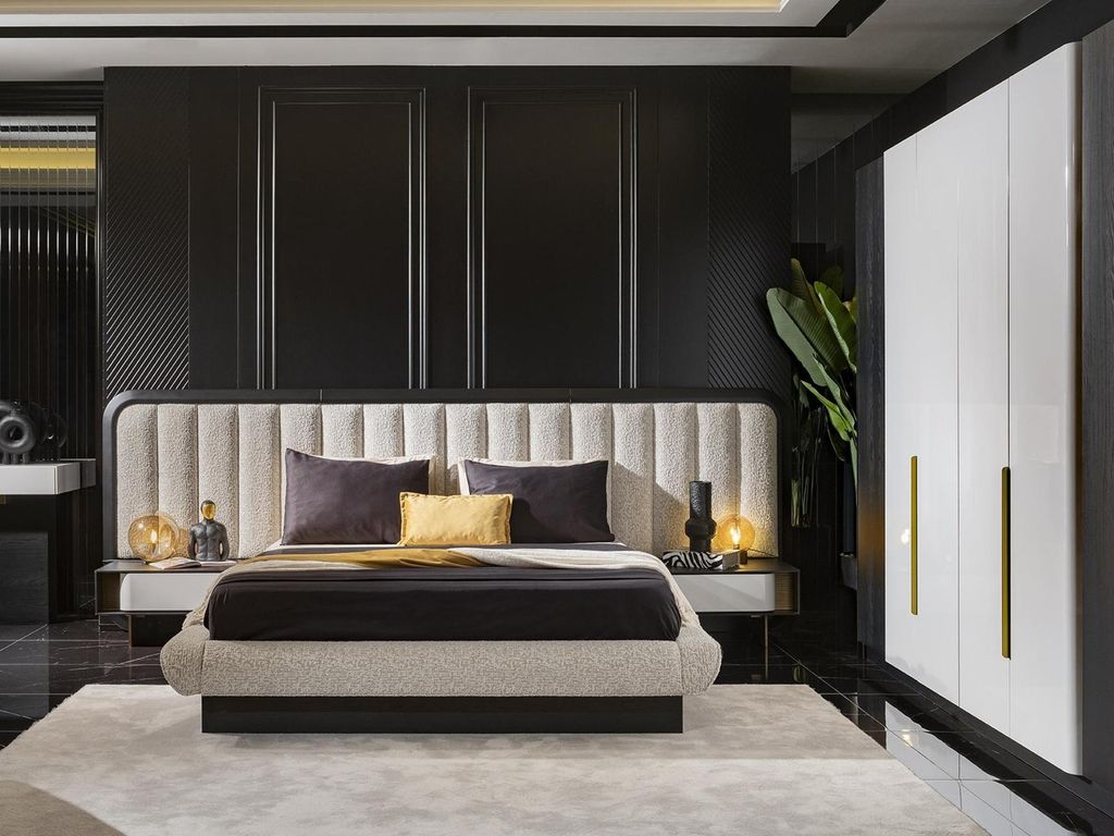 Elegantes schwarzes Holz-Bett mit Nachttischen im modernen Stil