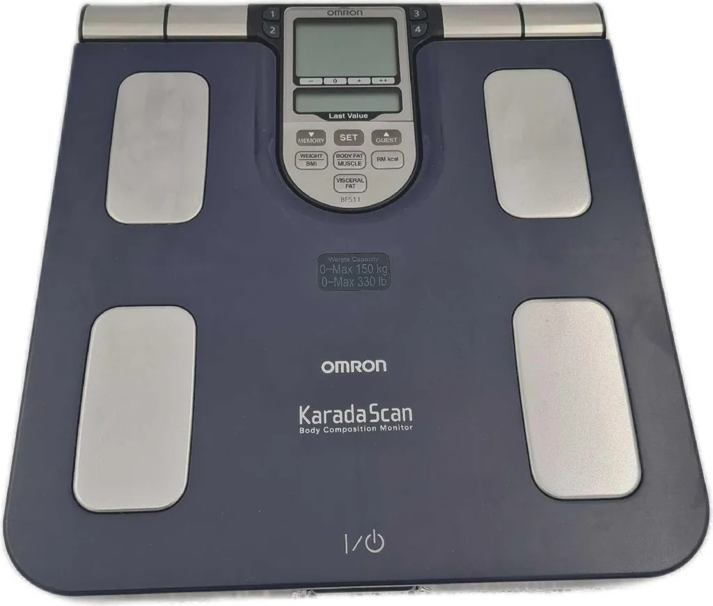 Bilancia Elettronica Omron BF511: Design Quadrato e Precisione Blu - 36