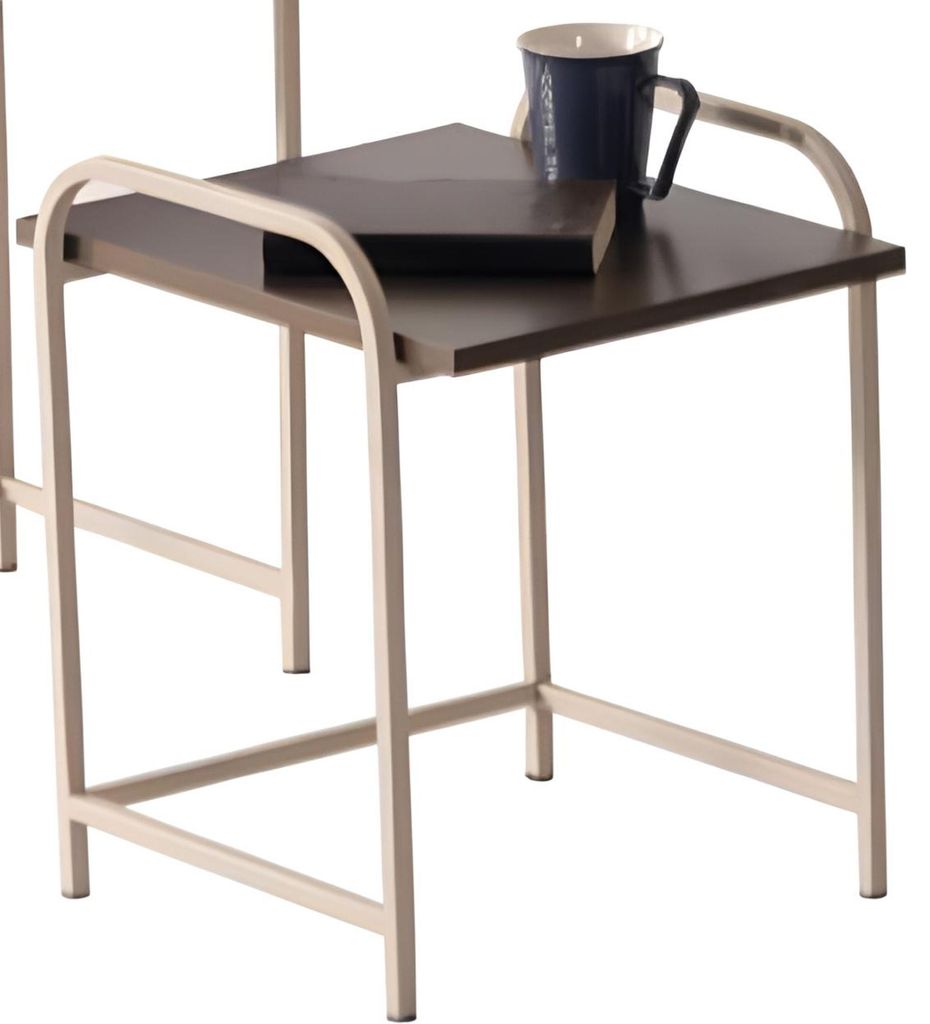 Stilvoller Beistelltisch mit klarer Linie und robustem Metallgestell