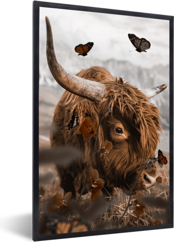 MuchoWow MuchoWow Gerahmtes Poster Schmetterlinge - Schottische Hochlandrind - Blumen 60x90 cm - Poster mit zchwarzem Bilderrahmen - Kunst