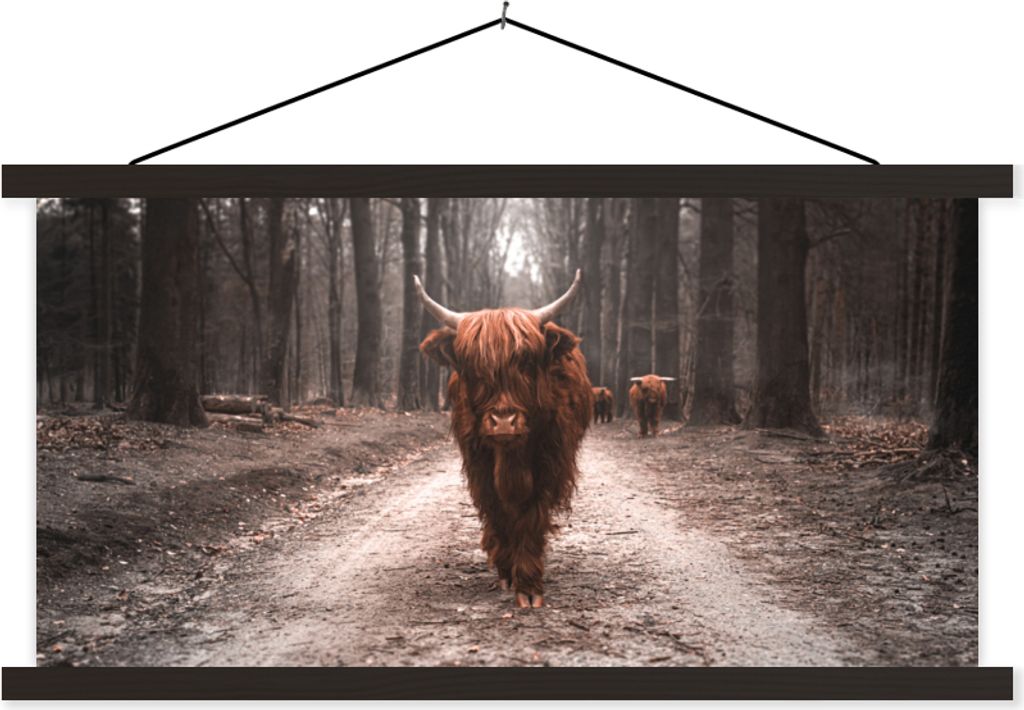 MuchoWow Textilposter Schottische Hochlandrind - Tiere - Bäume 120x60 cm mit schwarzem Rahmen - Dekoration Schlafzimmer