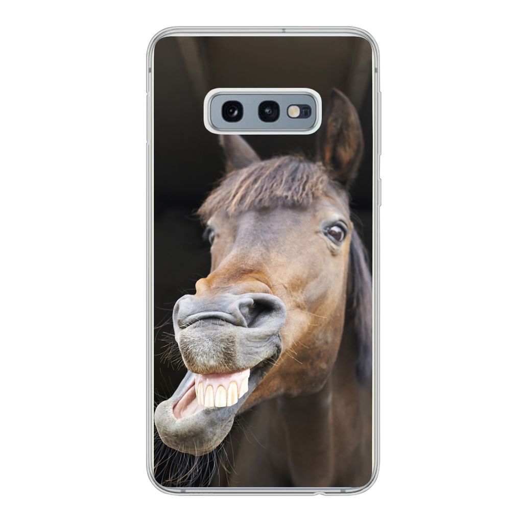 MuchoWow Handyhülle Schutzhülle Hülle für Samsung Galaxy S10e Pferd - Lustig - Stall - Kinder - Jungen - Mädchen - Kinder Silikon Softcase H...