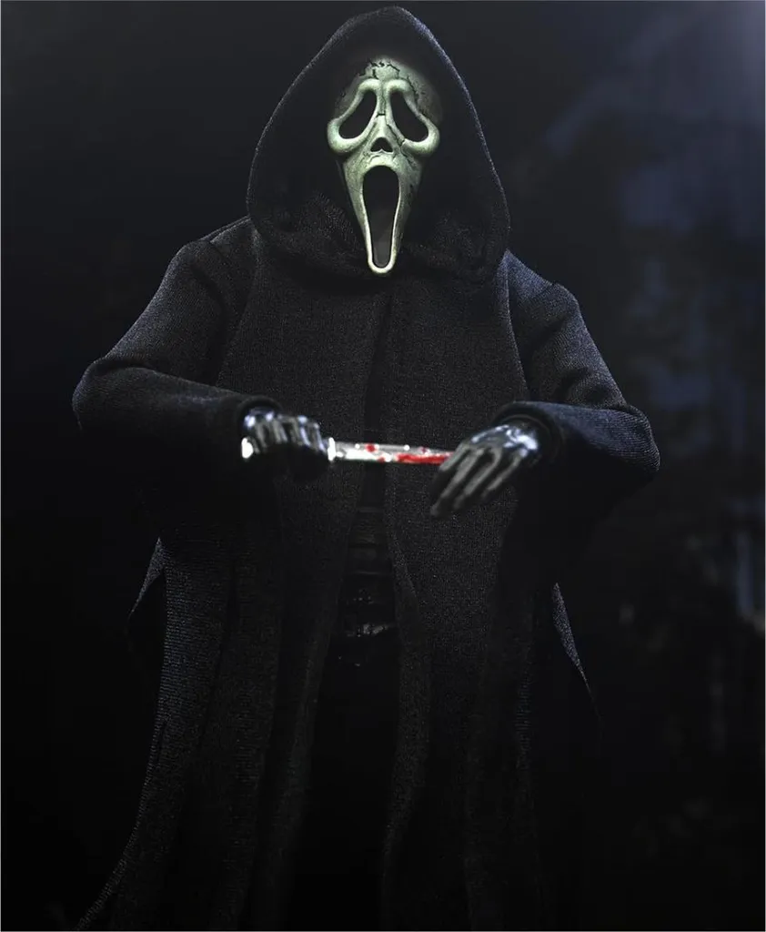 Ghost Face Ultimate Inferno Figurine 18cm avec Accessoires de Cinéma