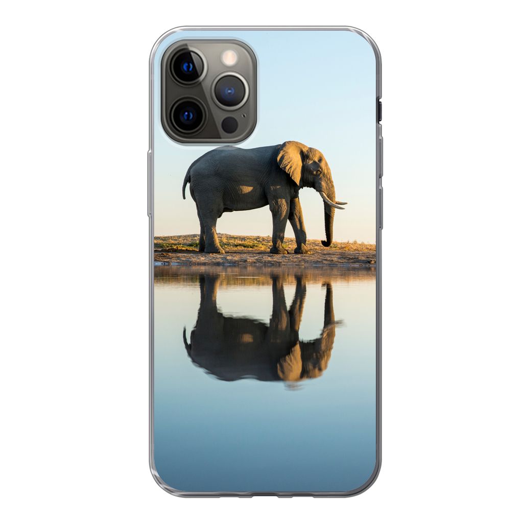 MuchoWow Handyhülle Schutzhülle Hülle für iPhone 12 Pro Elefant - Wasser - Bäume - Tiere - Natur Silikon Softcase Handy Hülle - Abdeckung