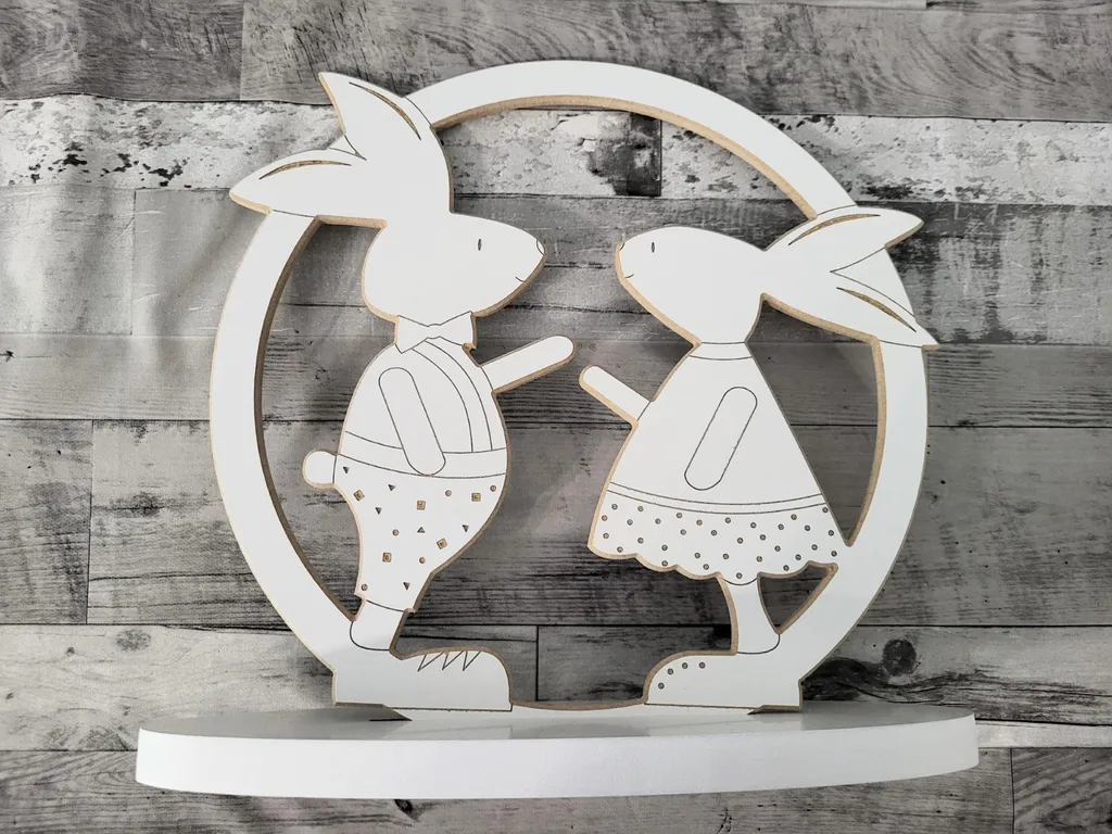 Décoration de table lapins en cercle sur support - Idée cadeau naissance