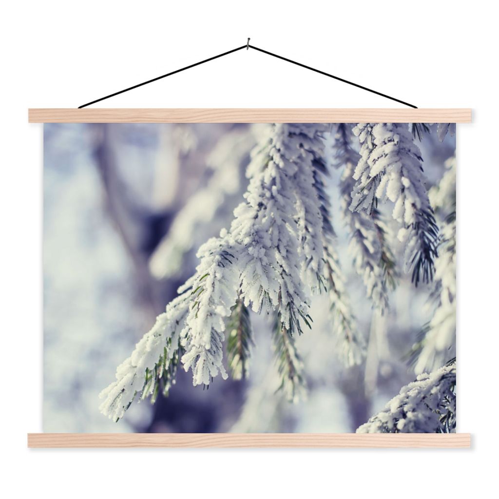 MuchoWow Textilposter Winter - Tannenbaum - Schnee - Ländlich 120x90 cm mit holzfarbenen Rahmen - Magnetisch