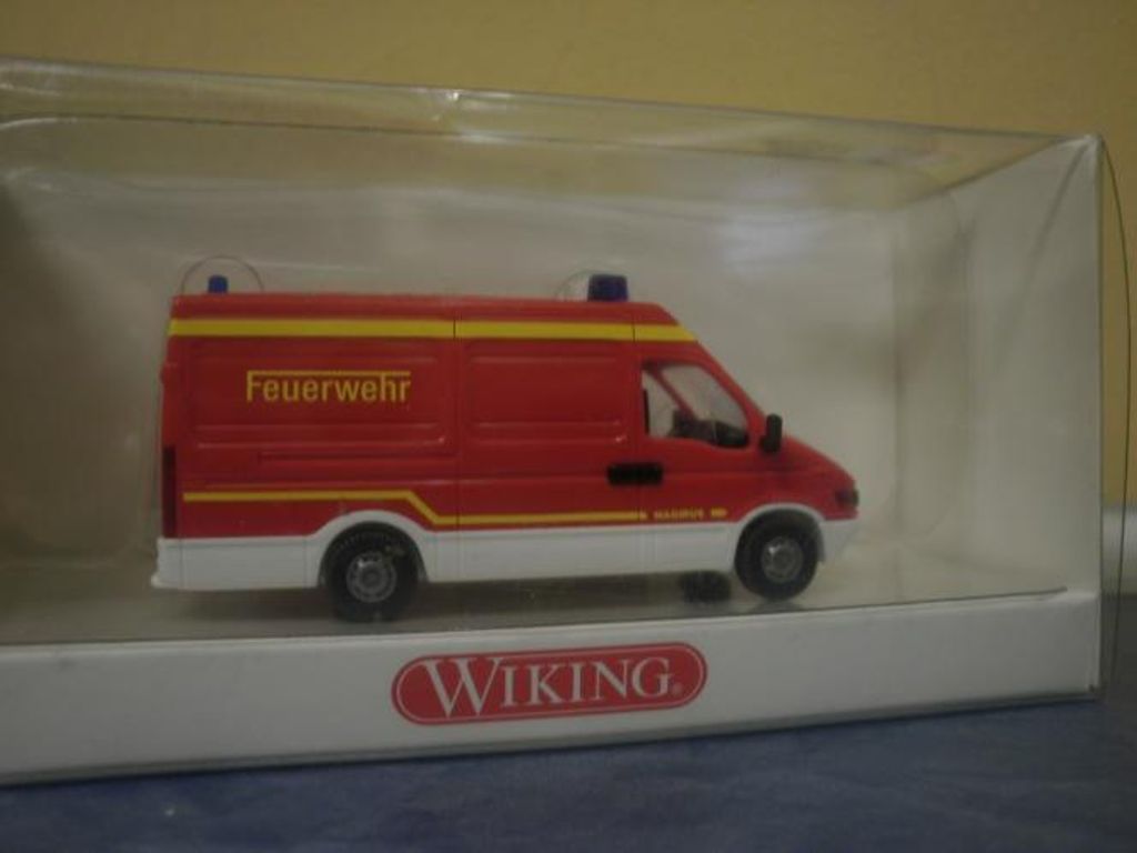 Wiking Feuerwehr Iveco Daily Rettungswagen