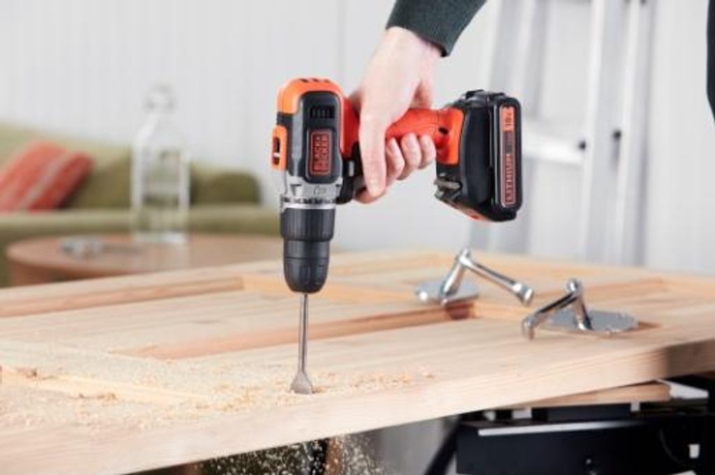 Black&Decker Akku-Schlagbohrschr. 18V 1,5Ah BCD003C1 Image du produit 