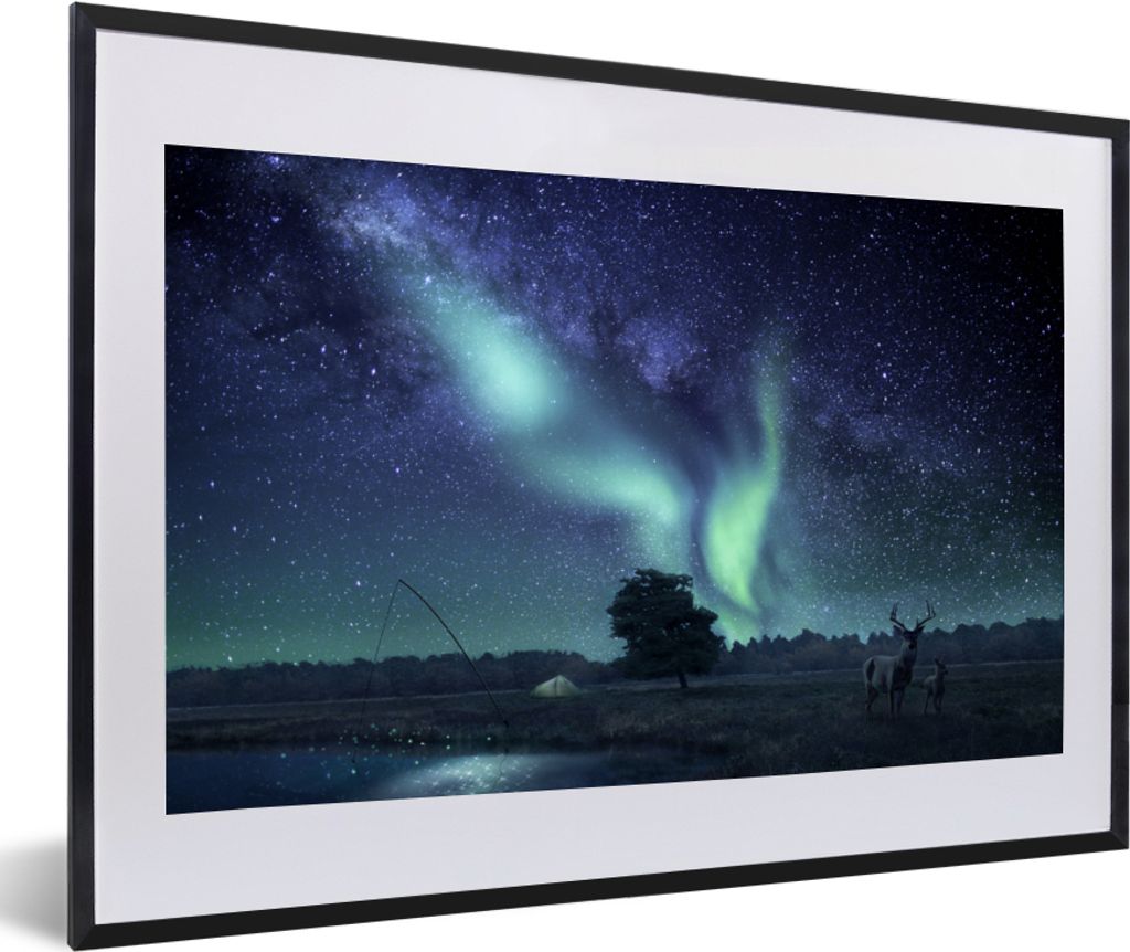 MuchoWow MuchoWow Gerahmtes Poster Nordlichter - Sternenhimmel - Nacht - Hirsche 60x40 cm - Poster mit zchwarzem Bilderrahmen - Schlafzimmer - ...