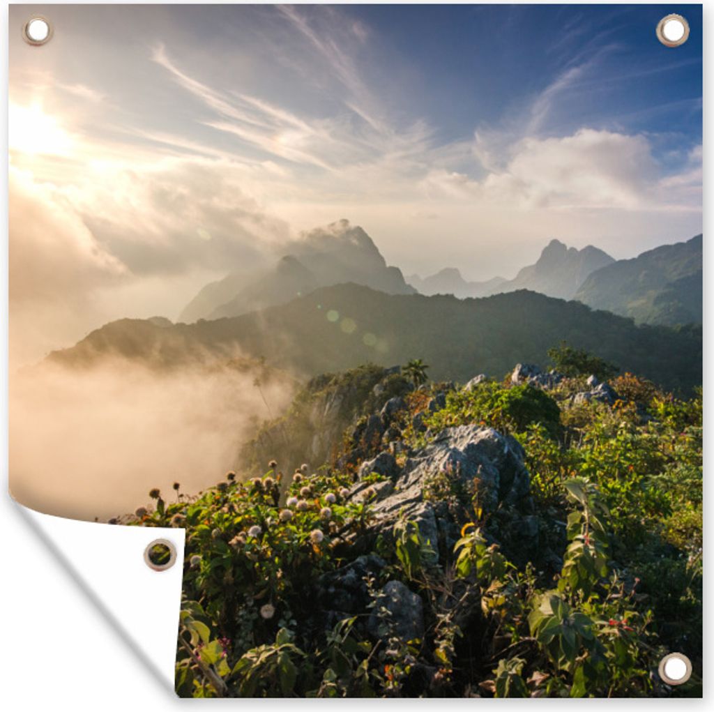 MuchoWow 100x100 cm Outdoor-Poster Gartendeko Sichtschutz Garten Poster für den Garten Berg im Nebel