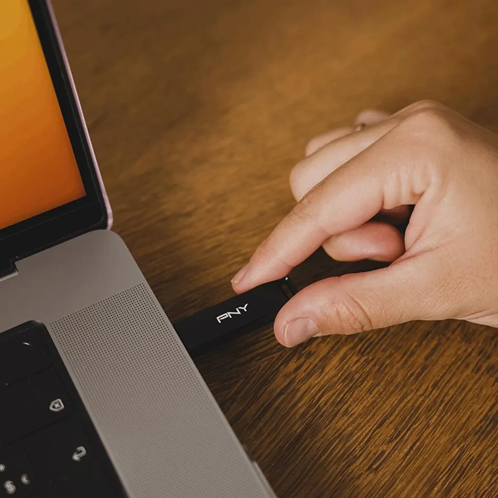 Plus de mémoire : Clé USB-C 256 Go PNY Elite-X pour libérer l'espace - 11