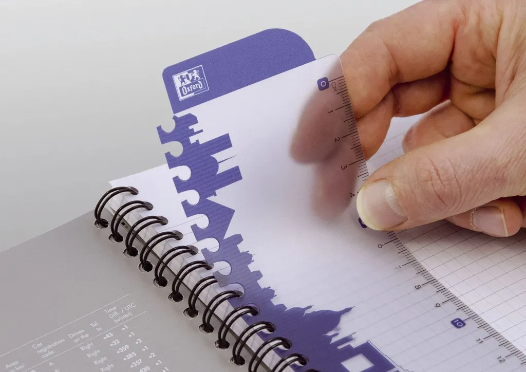 Bloc-notes B5 Oxford Essentials papier 90g quadrillé à spirale solide - 6