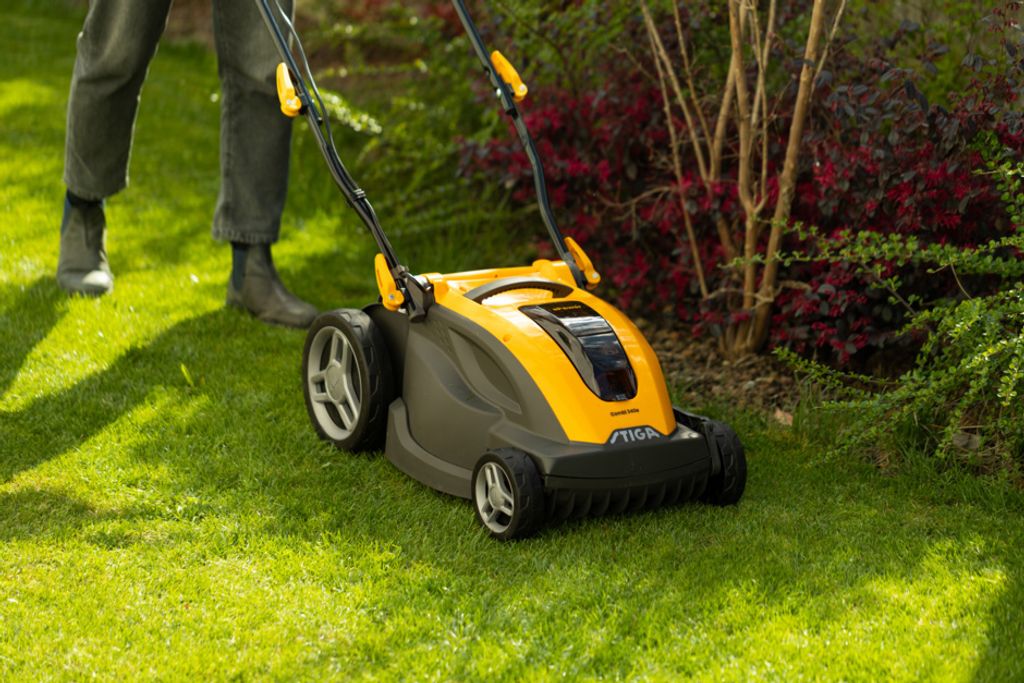 STIGA Akku-Rasenmäher COMBI 340e, 38 cm Schnittbreite, Produktbild 4