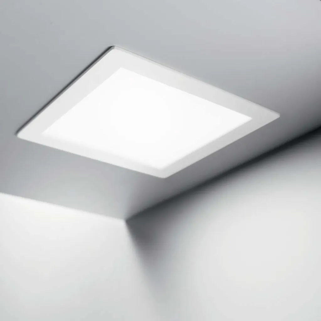 Spot encastré Groove 30W Square 3000K Ideal Lux pour éclairage intérieur