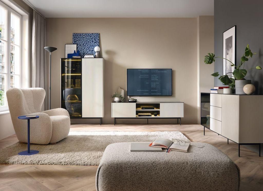 Wohnzimmer Set – Wohnzimmermöbel 3-teilig – Vitrine – Sideboard – TV Lowboard – ORTA – Kaschmir – Modernes Stauraumensemble und Push...