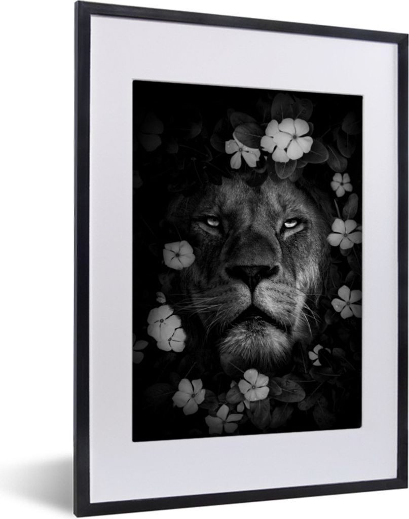 MuchoWow Gerahmtes Poster Löwe mit Blumen im Dschungel - schwarz und weiß 30x40 cm - Poster mit Schwarzem Bilderrahmen Wandposter Rahmen Foto B...