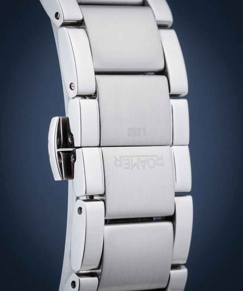 Montre multifonctions Roamer R-Line : précision suisse et robustesse - 6