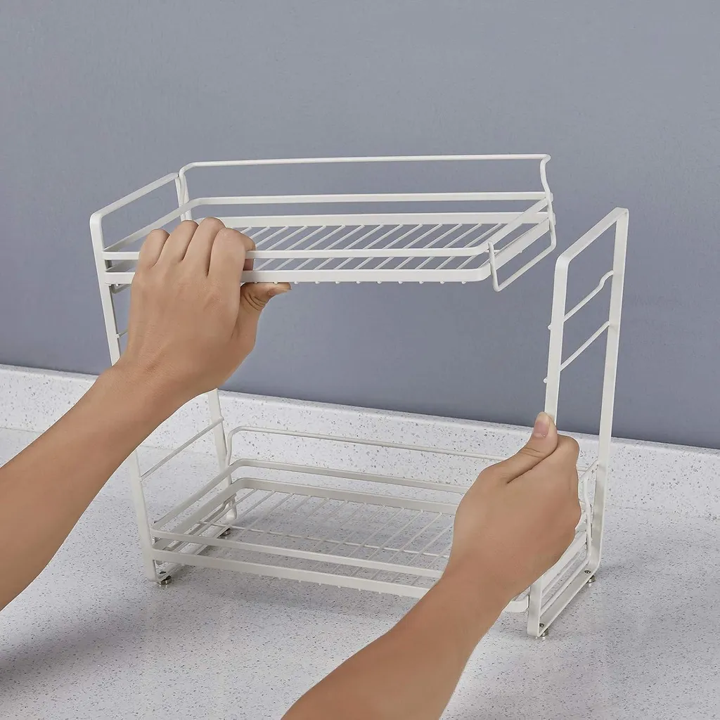 Optimiser le rangement salle de bain avec cette étagère métal murale