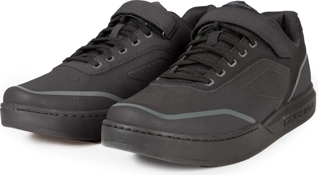 Chaussures Hummvee Clipless Noir 8 avec Semelle Adhérente et Respirante