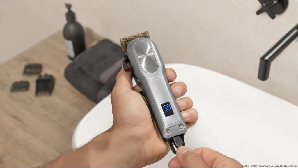 Tondeuse à Barbe Lames Titane Cecotec Bamba PrecisionCare Design Ergono