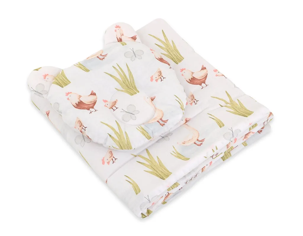 Ensemble couette moelleuse et coussin profilé Miś motif In the country
