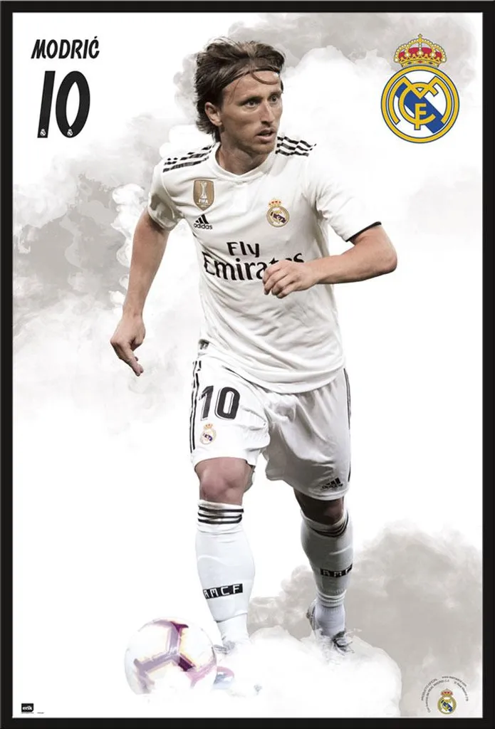 Affiche Real Madrid Modric 18/19 avec Cadre Shinsuke Maxi Noir 61x91,5 cm