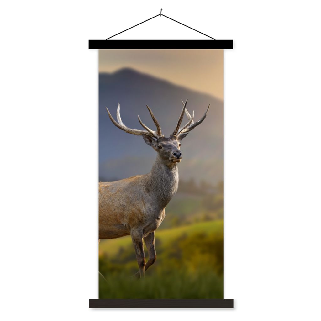 MuchoWow Textilposter Hirsche - Berg - Gras - Sonnenuntergang - Tiere - Natur 90x180 cm mit schwarzem Rahmen - Dekoration Wohnzimmer