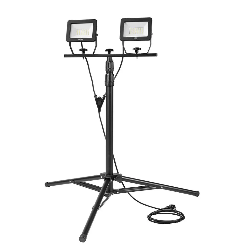Projecteur de chantier LED 2x30W sur pied ajustable 180cm 5400 lumens