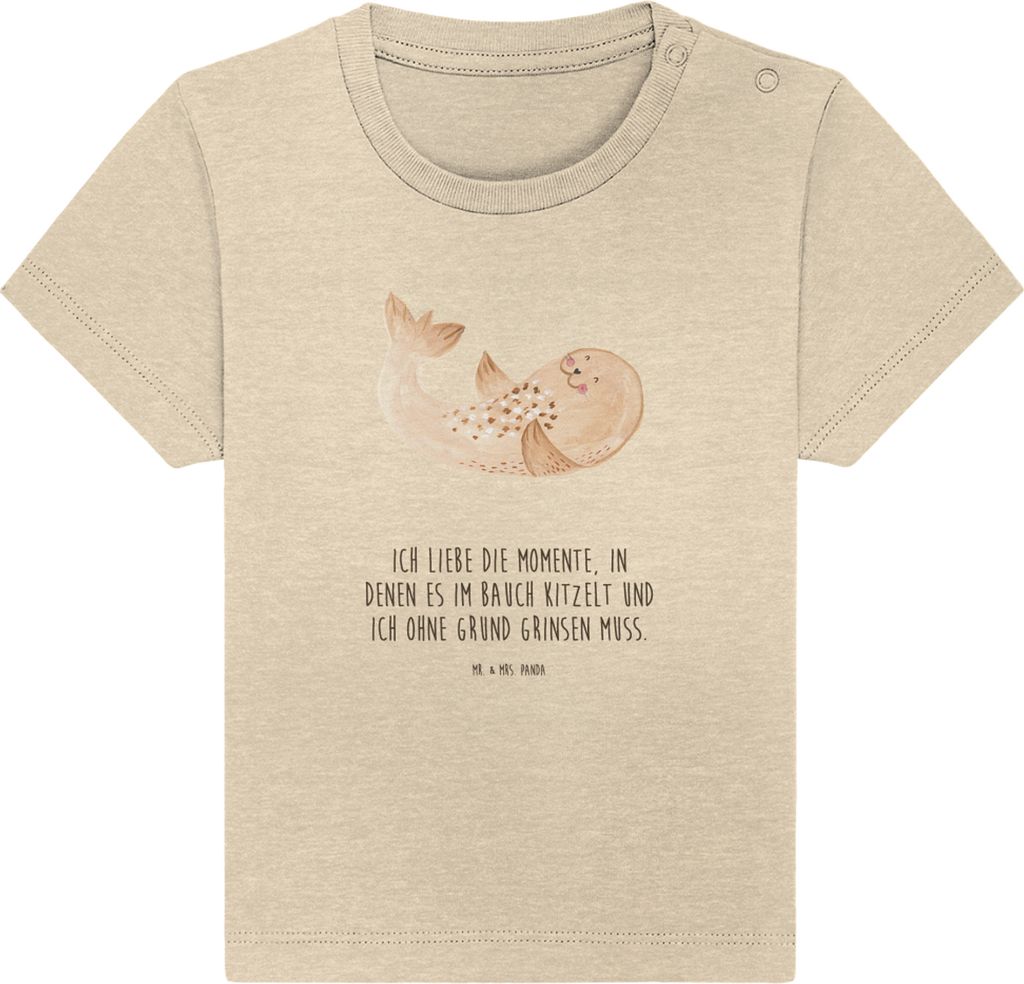 Mr. & Mrs. Panda T-Shirt Robbe Liegen 6. - 12. Monat - Natural Raw - Geschenk, Ostsee, Seehund, Nordsee, Strand, Baby Kurzarmshirt, Babyshirt, Shir...