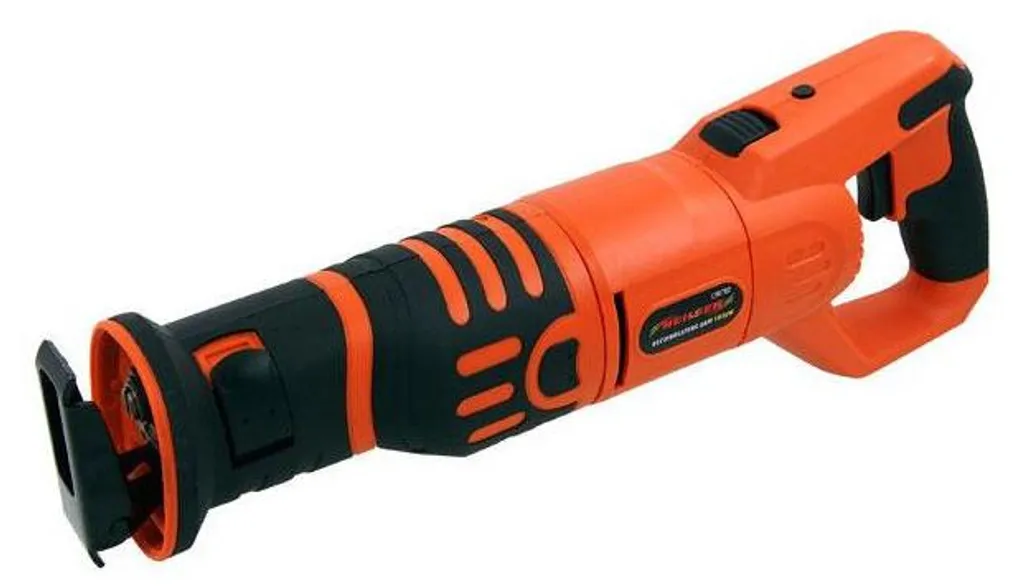 Scie sabre pour rénovation et démolition bois métal 920W robuste