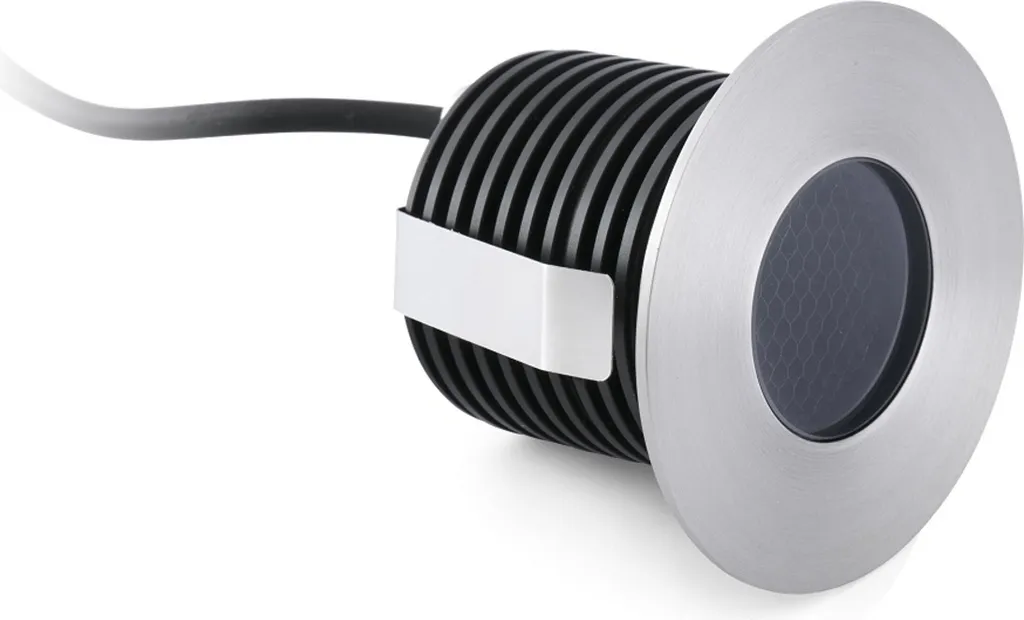 Spot LED GRUND IP67 étanche 3000K avec faisceau 36° pour terrasse