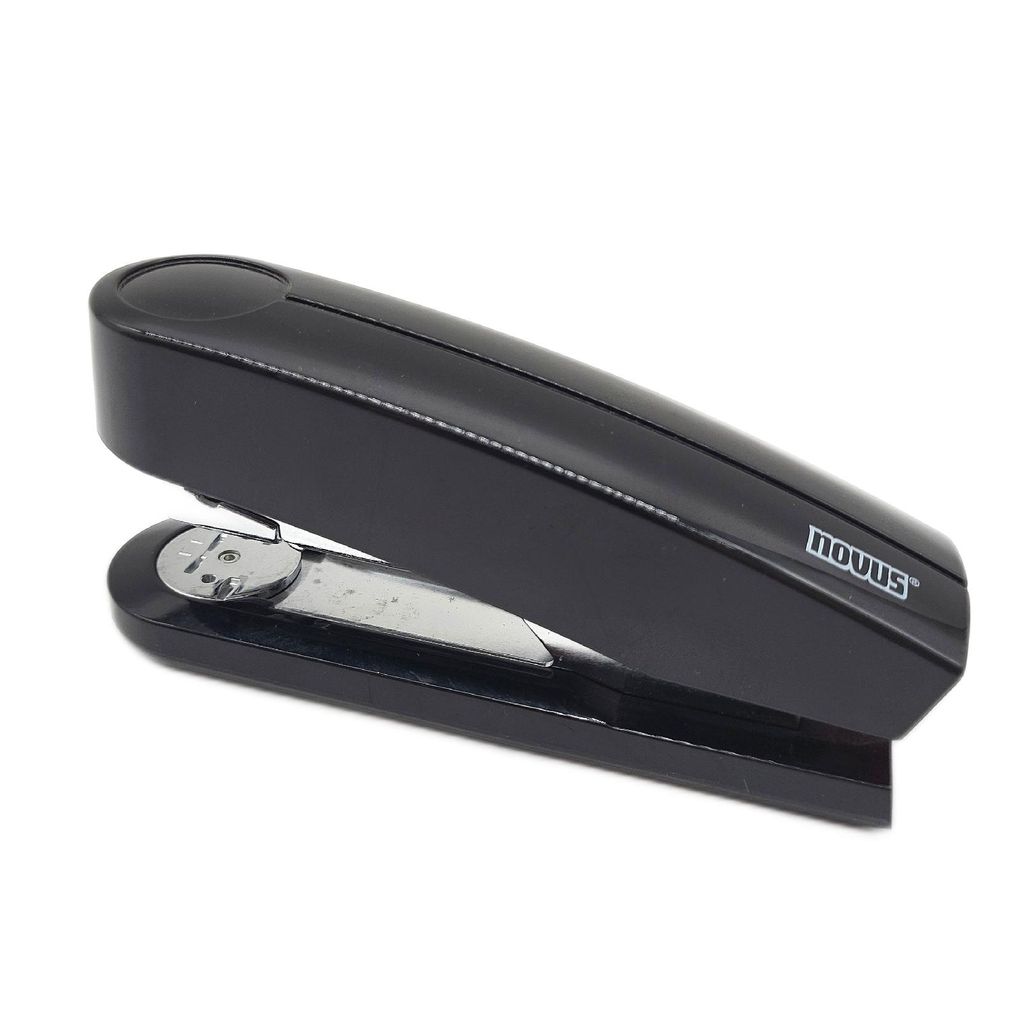Novus B 4 Heftgerät 40 Blatt Vollmetall Hefter glänzender Kunststoffummantelung Highend-Qualität **Starke Performance**