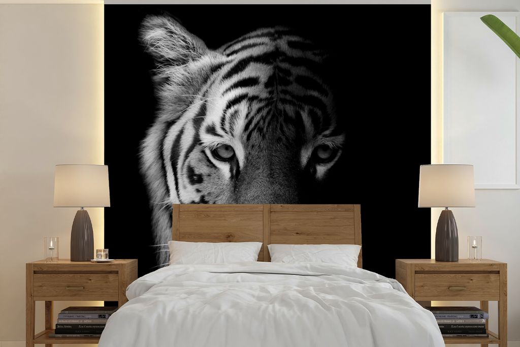 MuchoWow Fototapete für Wohnzimmer oder Schlafzimmer Wandtapete Vinyl Motivtapete Tiger - Tiere - Wild - Schwarz - Weiß - 280x280 cm - Hintergr...