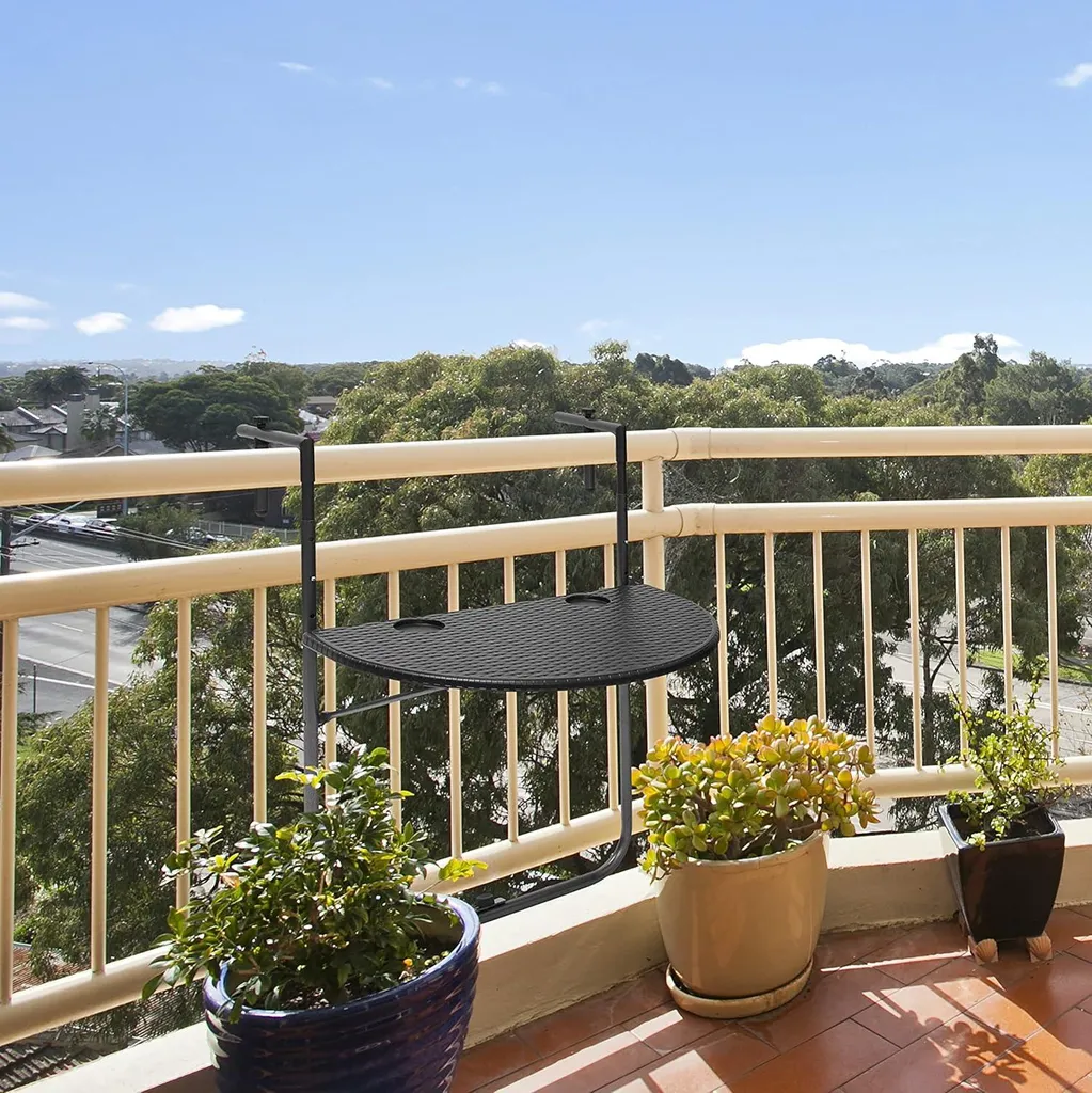 Table balcon gain de place pour rambarde : la solution petits espaces - 3