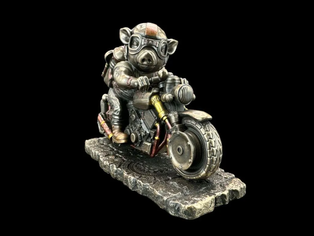 Figurine Moto Steampunk en Résine - Cochon Biker aux Détails Mécaniques - 6