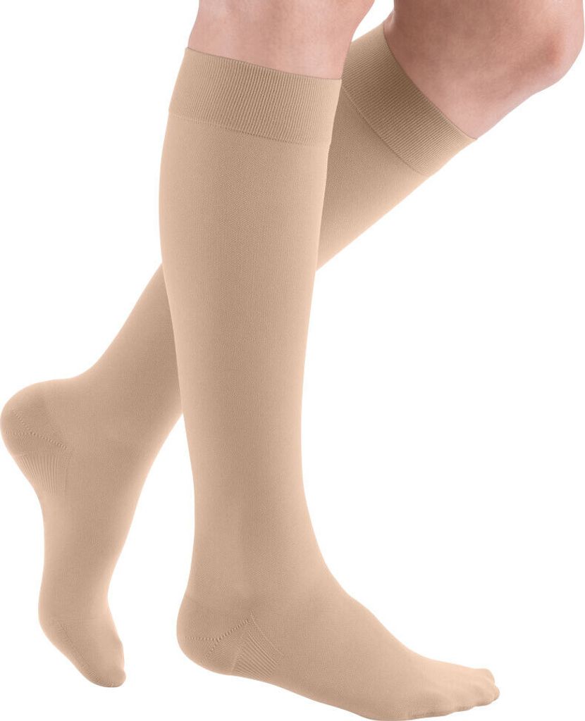 mediven plus A-D Kl.2 m.Sp.beige Gr.V Produktbild 