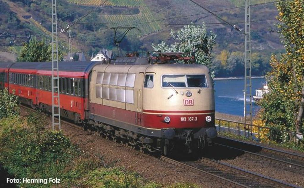 Piko E-Lok BR 103 kurz DB AG V + DSS PluX22 51689 Produktbild 