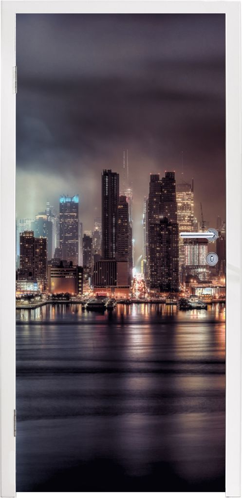 MuchoWow Türtapete Selbstklebende Türfolie New York - Sturm - Skyline 90x205 cm Türposter Türaufkleber Klebefolie Türklebefolie - Türaufkle...