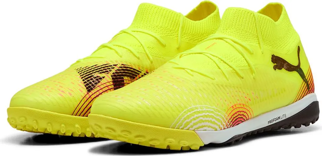 Chaussures de football Puma Future 8 Pro Cage Mid Jaune en Taille 43