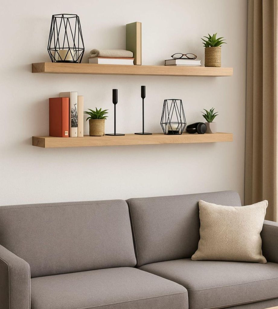 Wandregal Eiche massiv 80x22x4 cm mit Baumkante – schwebendes Regal mit unsichtbarer Befestigung – Massivholz Regalbrett, Bücherregal – Krat...