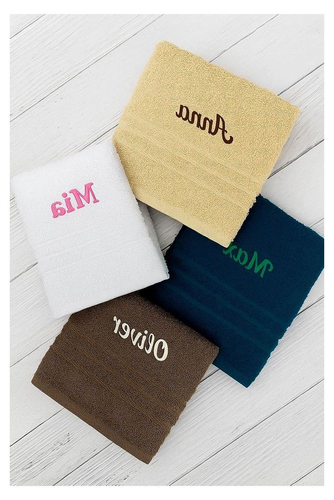 2er Pack Personalisiertes Handtuch und Badetuch mit Namen 2er Pack Schön gestickter Name Handbadetuch 100 % Baumwollhandtuch 50 x 100 cm + 140 x 7...