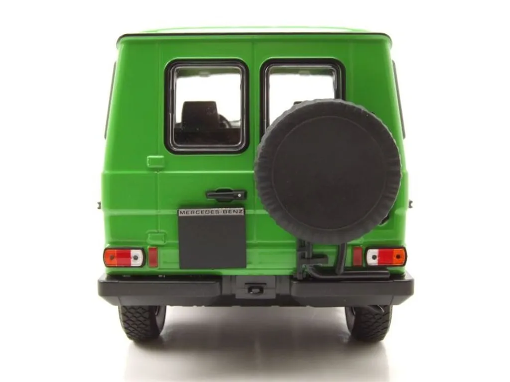 Mercedes-Benz Classe G Modèle Long 1980 Minichamps 1:18 en Métal Argent - 7