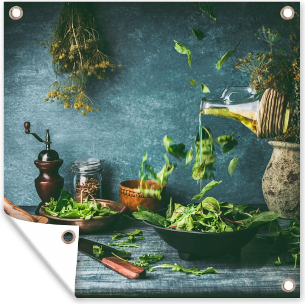 MuchoWow 50x50 cm Outdoor-Poster Gartendeko Sichtschutz Garten Poster für den Garten Grüner Salat mit Olivenöl auf dem Küchentisch
