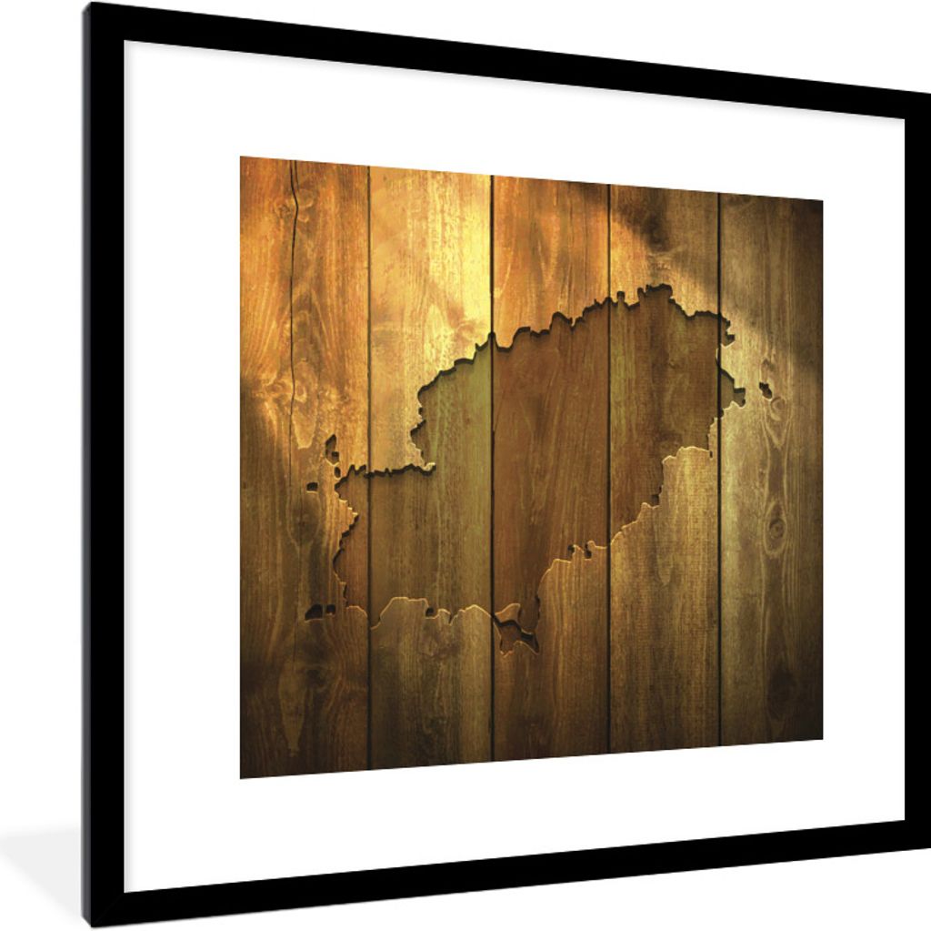 MuchoWow Gerahmtes Poster Eine Illustration einer Landkarte von Ibiza an einer Holzwand 40x40 cm - Poster mit Schwarzem Bilderrahmen Wandposter R...