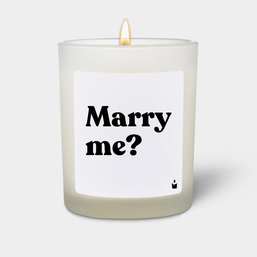 ChattyCandles Duftkerze Weiss Woody Marry me?